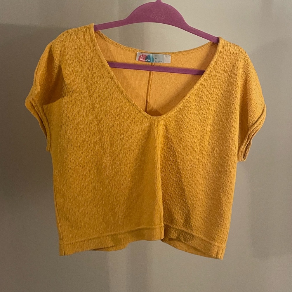 FP Beach Cropped Tee
